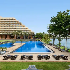Cinnamon Lakeside Sri Lanka
