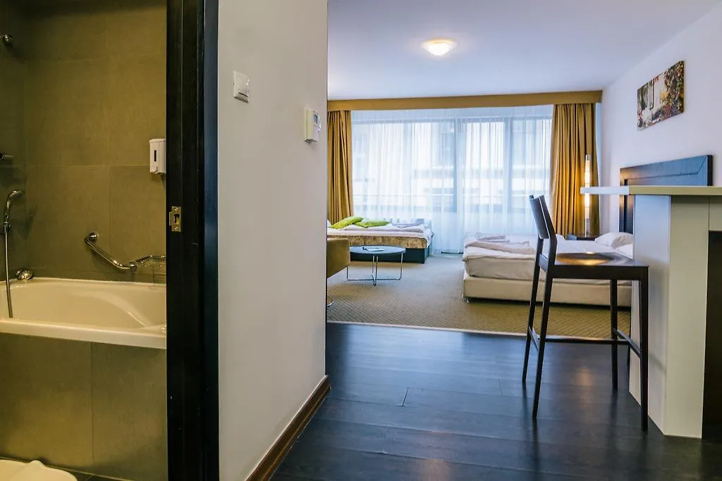 City Gardens Hotel & Wellness Budapesta Ungaria